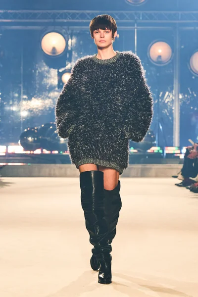 Look 36